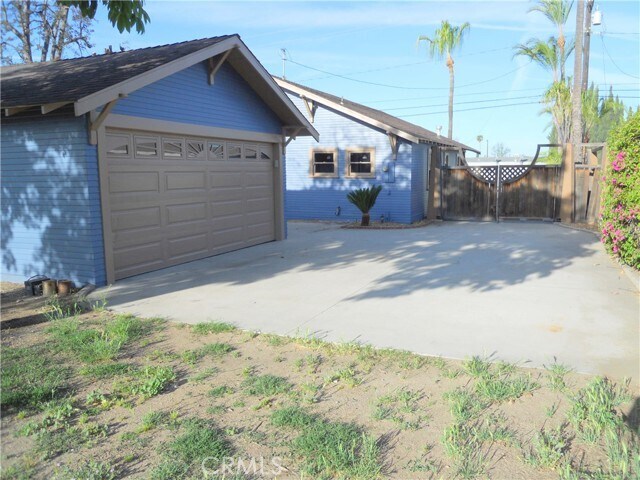 Building Photo - 5122 N Glendora Ave