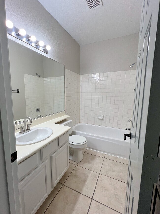 Building Photo - 2981 Paseo Hills Way