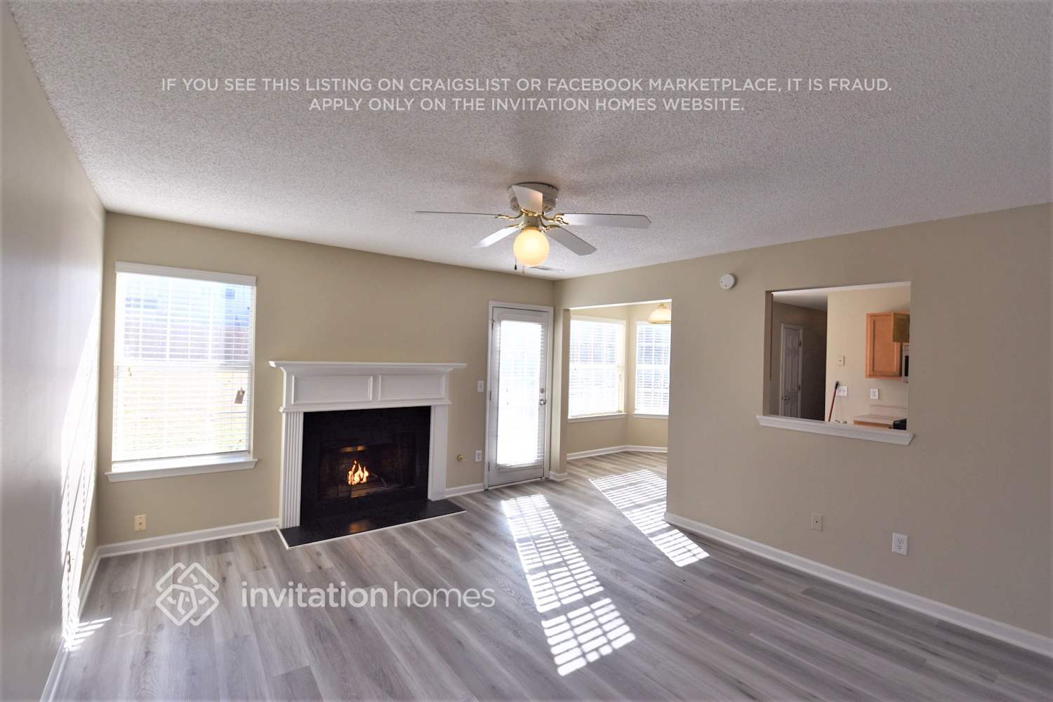 Building Photo - 3563 Creekview Dr
