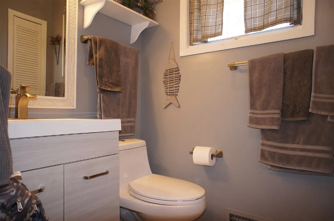 Building Photo - 2515 Mandrake Dr