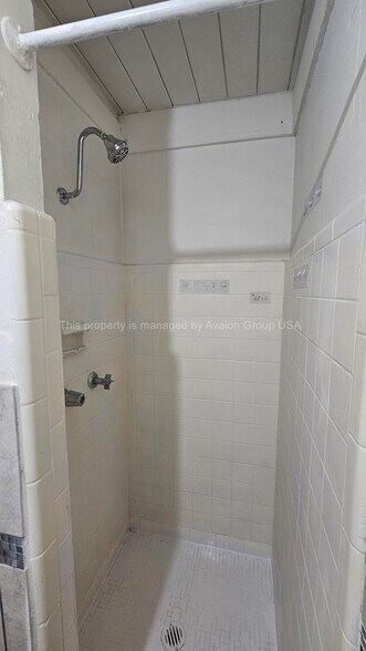 Building Photo - 1627 West Rd