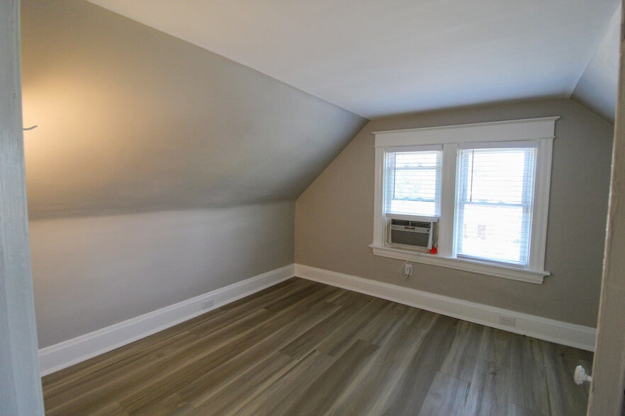 Bedroom 2 - 2621 Ida Ave