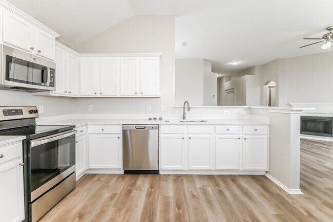 Building Photo - 1603 Wolf Creek Dr