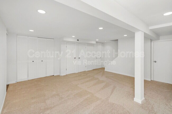 Building Photo - 5026 23rd St S