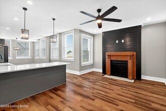 Building Photo - 1529 W Market St