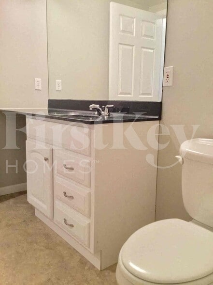 Building Photo - 8560 Elmcreek Ct