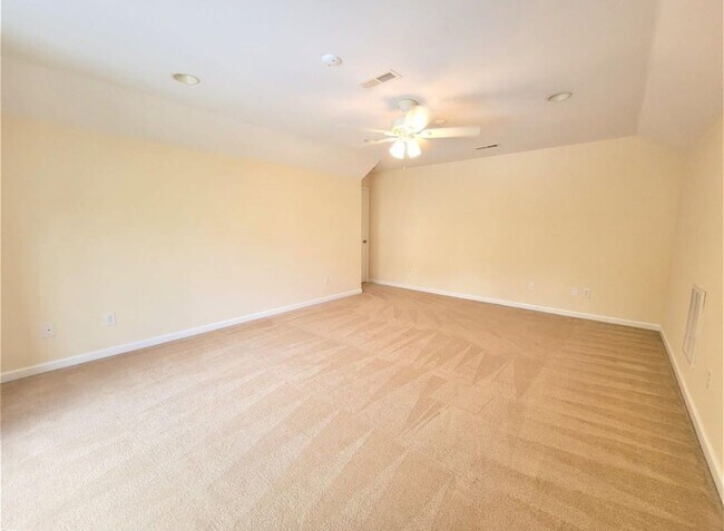 Building Photo - 506 Blue Sage Pl