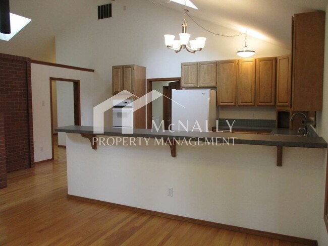 Building Photo - Beautiful 3 Bedroom 2.5 Bath Home in Gig Harbor