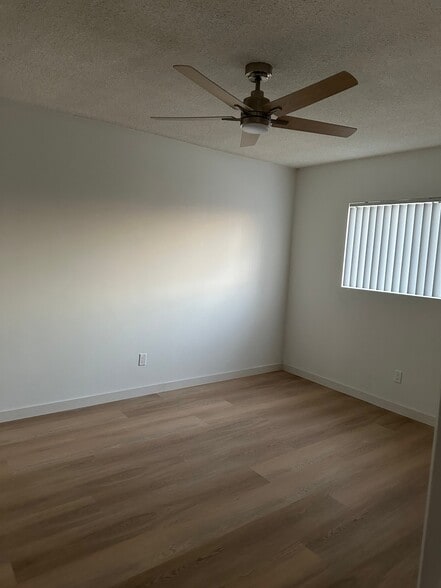 Building Photo - 8016 Owensmouth Ave