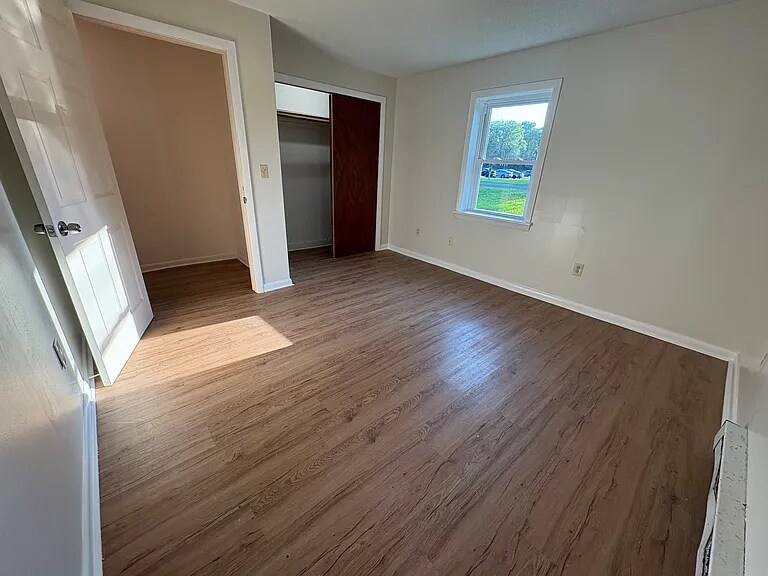 Building Photo - 6 Graves St