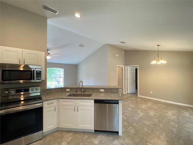 Building Photo - 13073 SW 76th Ct
