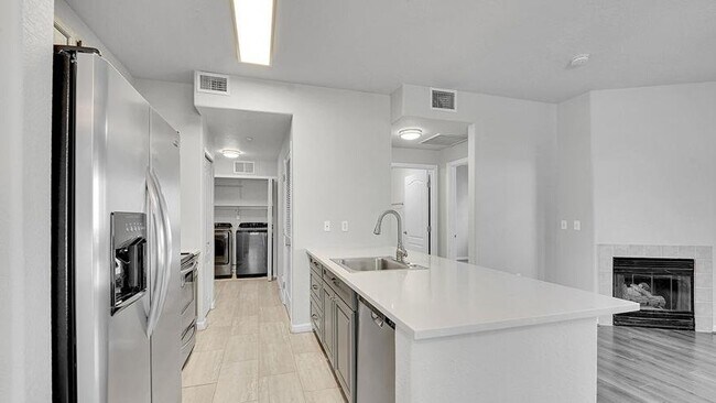 Building Photo - 5534 Lewis St