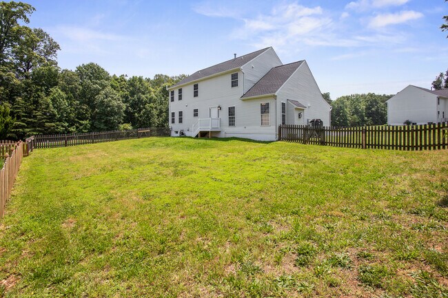 Building Photo - 4001 Mossy Bank Ln