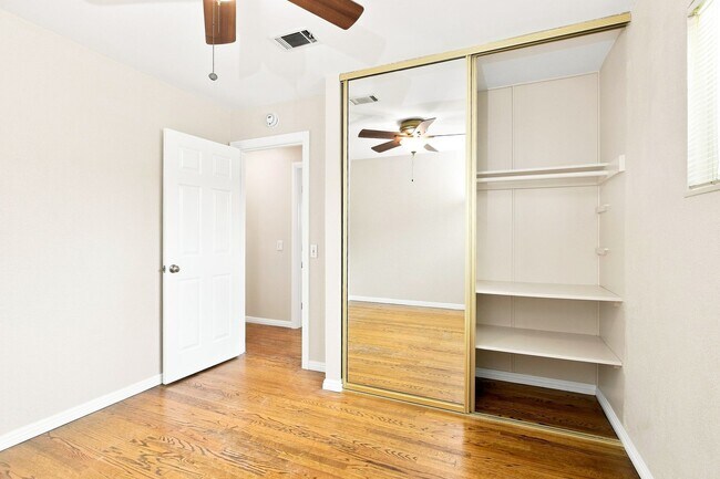 Building Photo - 2779 Cornell Pl