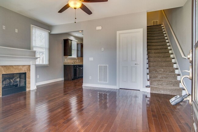 Building Photo - 3 bed 2.5 bath in Germantown, 1 Car Garage, Fenced Yard