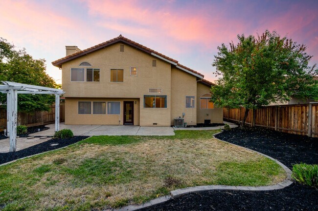 Building Photo - 1451 Lorimer Way