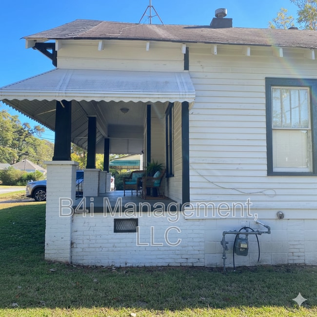 Building Photo - 58 Bleachery St