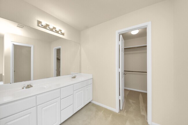 Building Photo - 15623 Sheldon Ridge Way