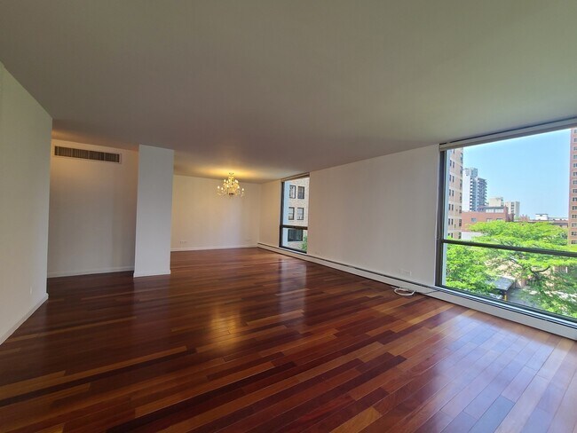 Building Photo - 1310 N Ritchie Ct