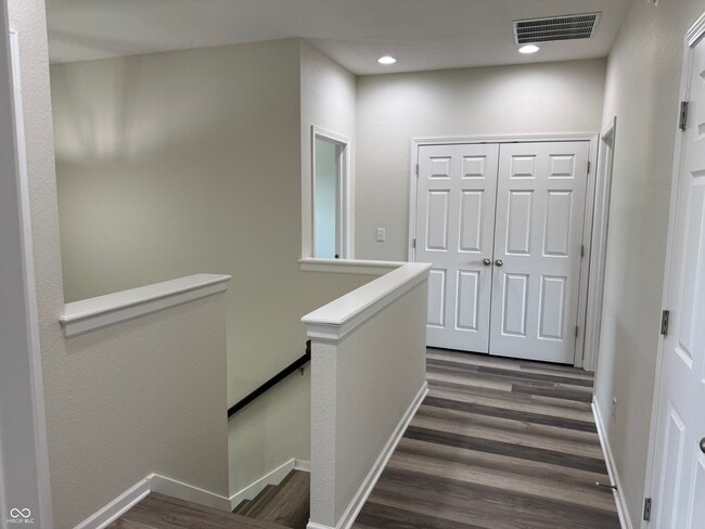 Building Photo - 1333 Ashville Dr