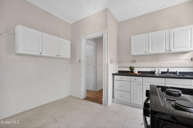Building Photo - 2333 15th St