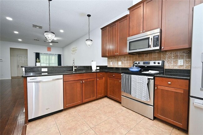 Building Photo - 12562 Streamdale Dr