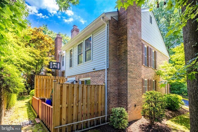 Building Photo - 2135 Derby Ridge Ln