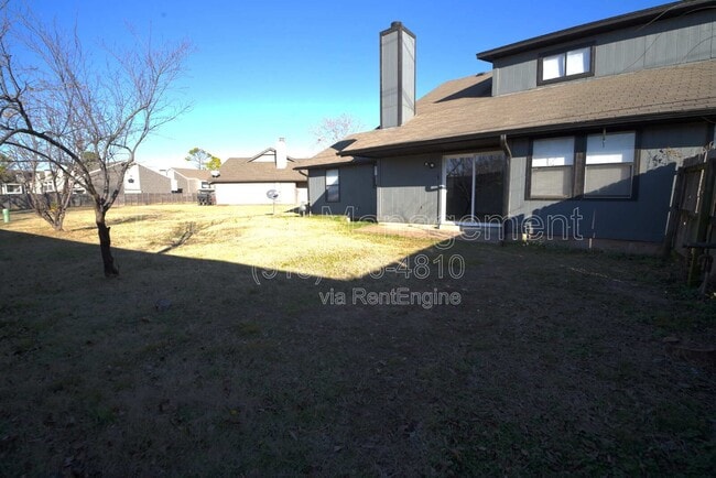 Building Photo - 1514 E 73rd Pl