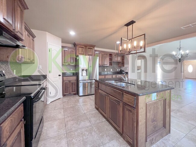 Building Photo - Beautiful 3b /2 bath home in Edinburg