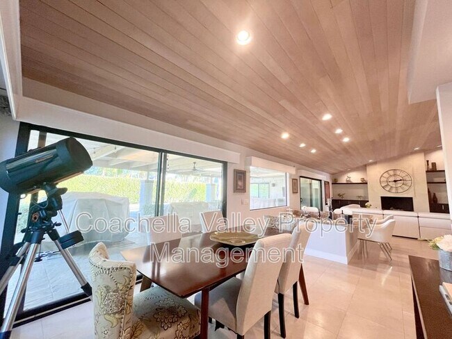 Building Photo - 48550 Valley View Dr