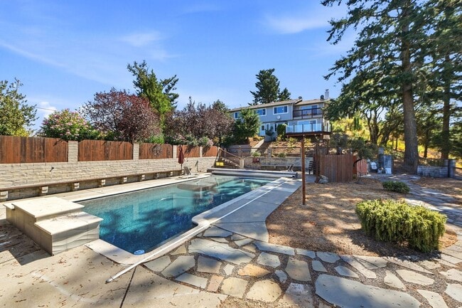 Building Photo - 15799 Apollo Heights Ct