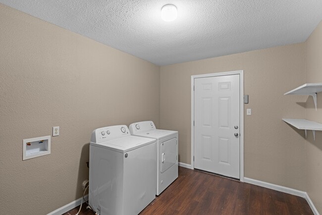 Building Photo - 12420 Mile Dr