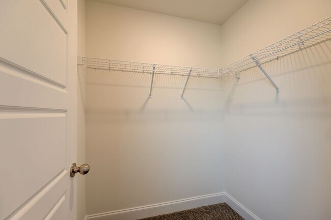 Building Photo - 1385 Harmon Ln