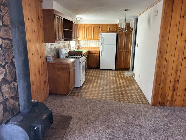 Building Photo - 1 bed/1 bath in Adin CA