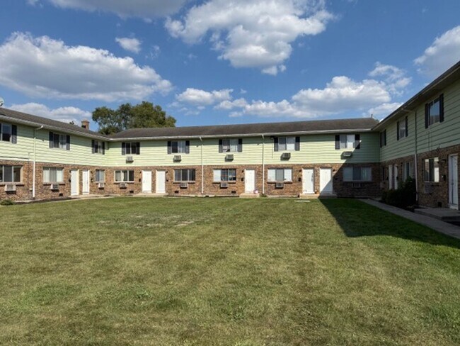 Building Photo - 2860 Taft Ave SW