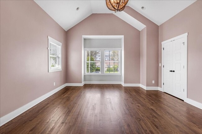 Building Photo - Columbia Avenue Condo