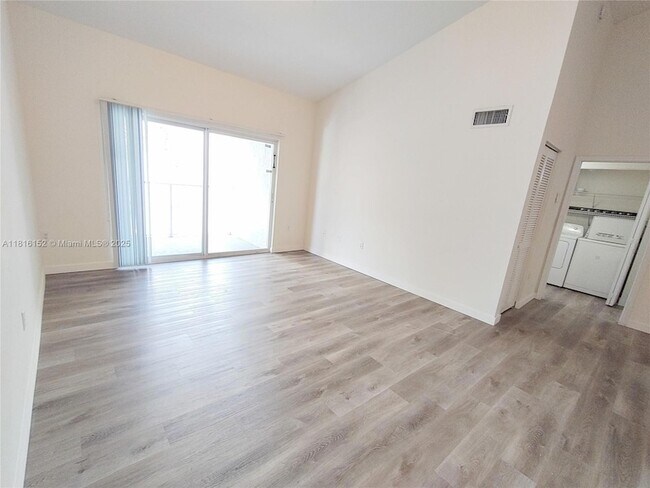 Building Photo - 711 SW 111th Way