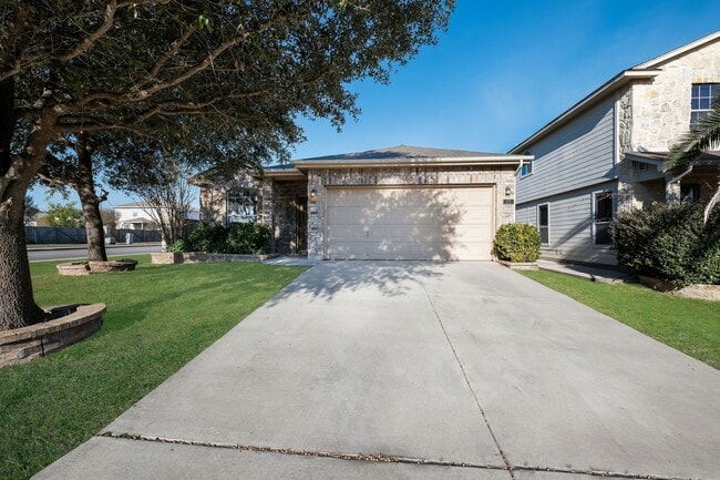 Building Photo - Charming Home with Covered Patio & Two Living Areas
