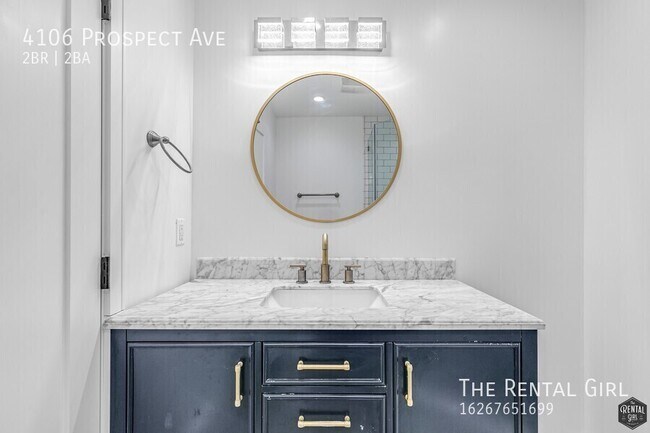 Building Photo - Newly Re-Imagined 2 Bed/ 2 Bath Backhouse ...
