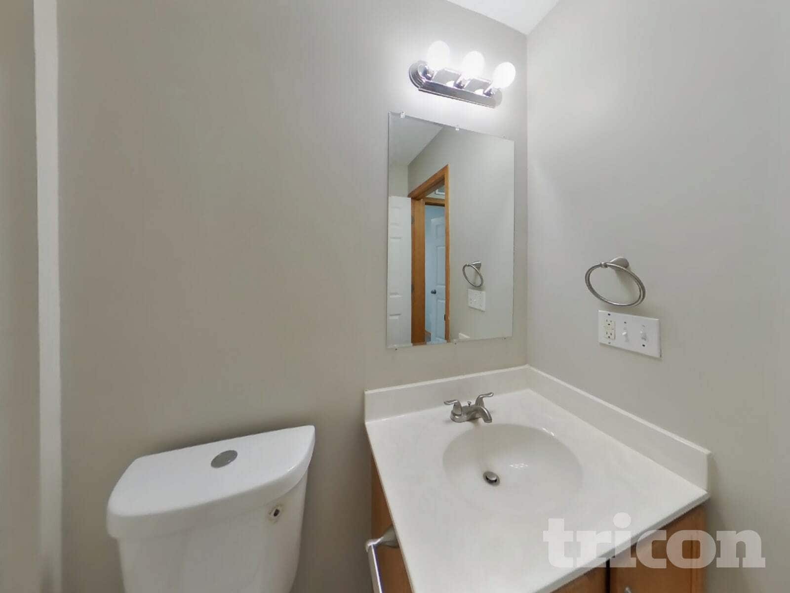 Building Photo - 9049 Garland Ln N