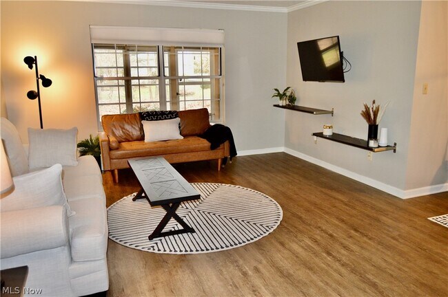 Building Photo - 1306 Fox Run Ct