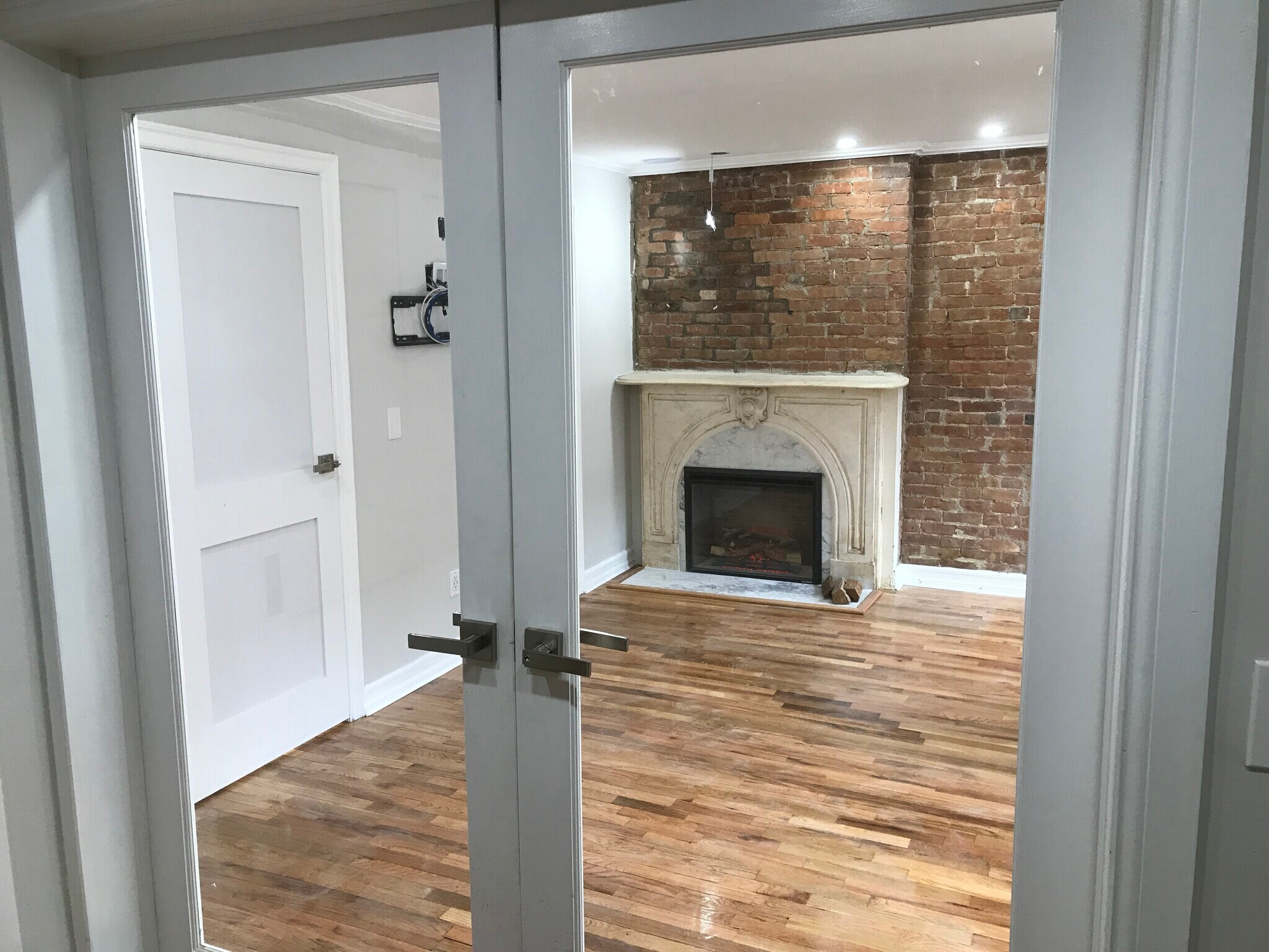 Building Photo - 422 Clermont Ave