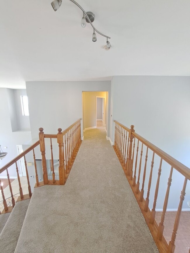 Building Photo - Expansive Oasis with a Guest House, Pool, ...