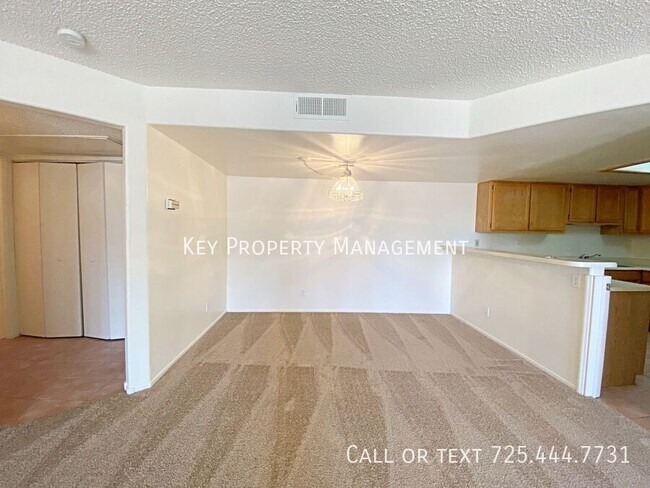 Building Photo - 2 BEDROOM CONDO OFF OF DESERT INN AND FORT...