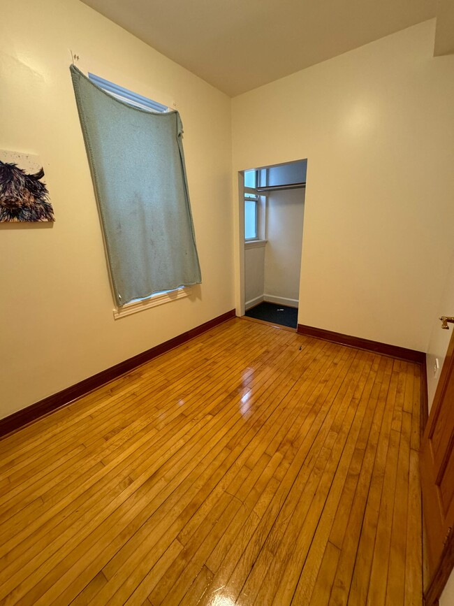 2nd Bedroom - 2246 W 47th Pl