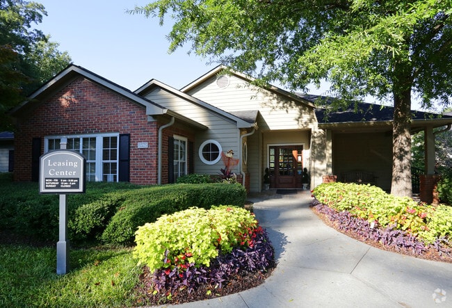 Building Photo - Glen Park Apartment Homes