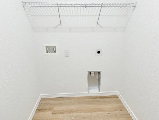 Building Photo - Spacious 4-Bedroom Home - New Construction