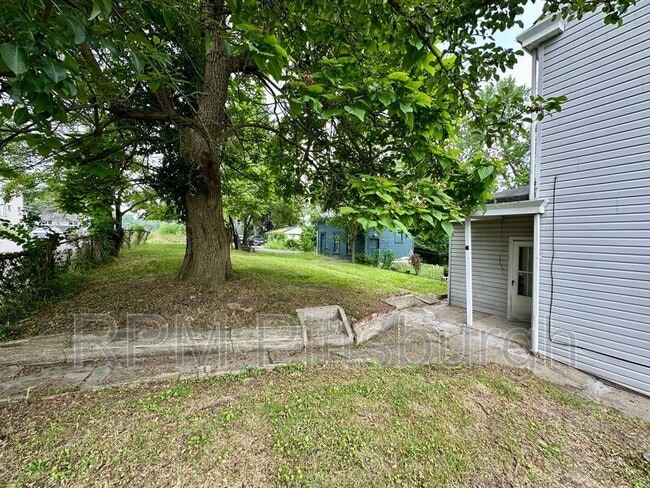 Building Photo - 42 Climax St