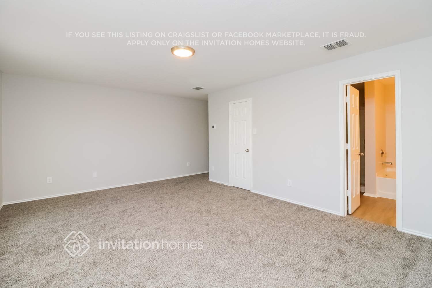 Building Photo - 6005 English Saddle Ln