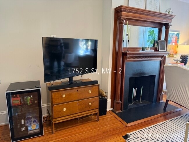 Building Photo - 1752 S St NW